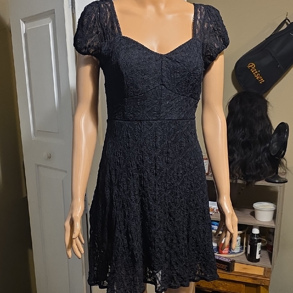 Elegant Black Lace Dress